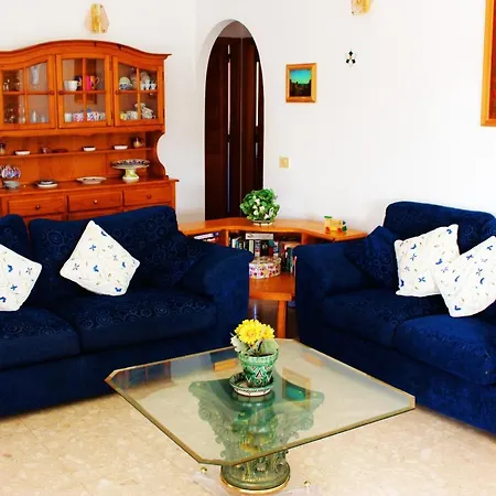 214 La Quinta, 3 Bed With Heated Pool, Air Con And Wi-fi Villa San Miguel de Abona
